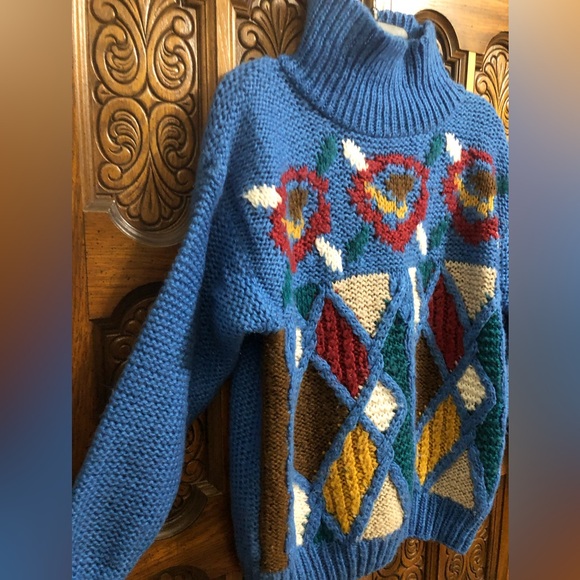 Carducci Sweater - Picture 11 of 16